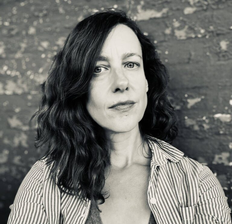 Sara Veglahn head shot
