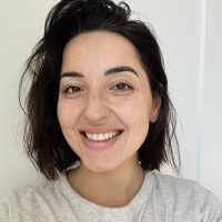 Jessica Barreira smiling for a selfie